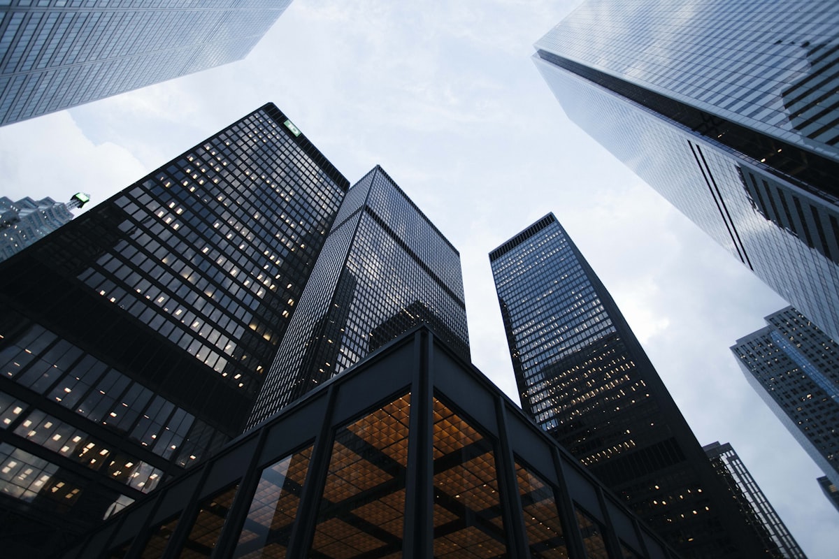 Helm Capital — Quiet, credible corporate site for a private investment firm.